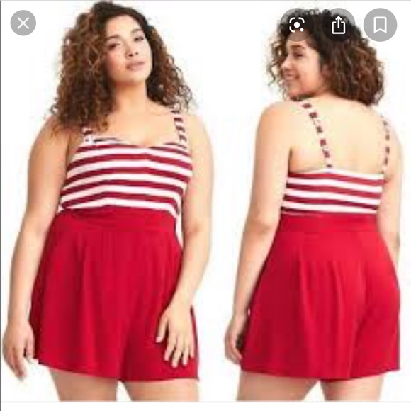 Retro white and red halter romper - Picture 3 of 3